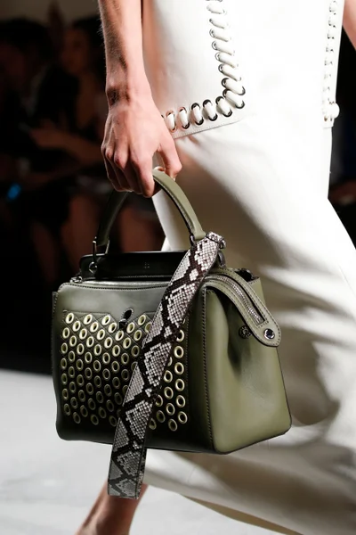 Look 26